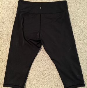 ZYIA crop. Excellent condition!!